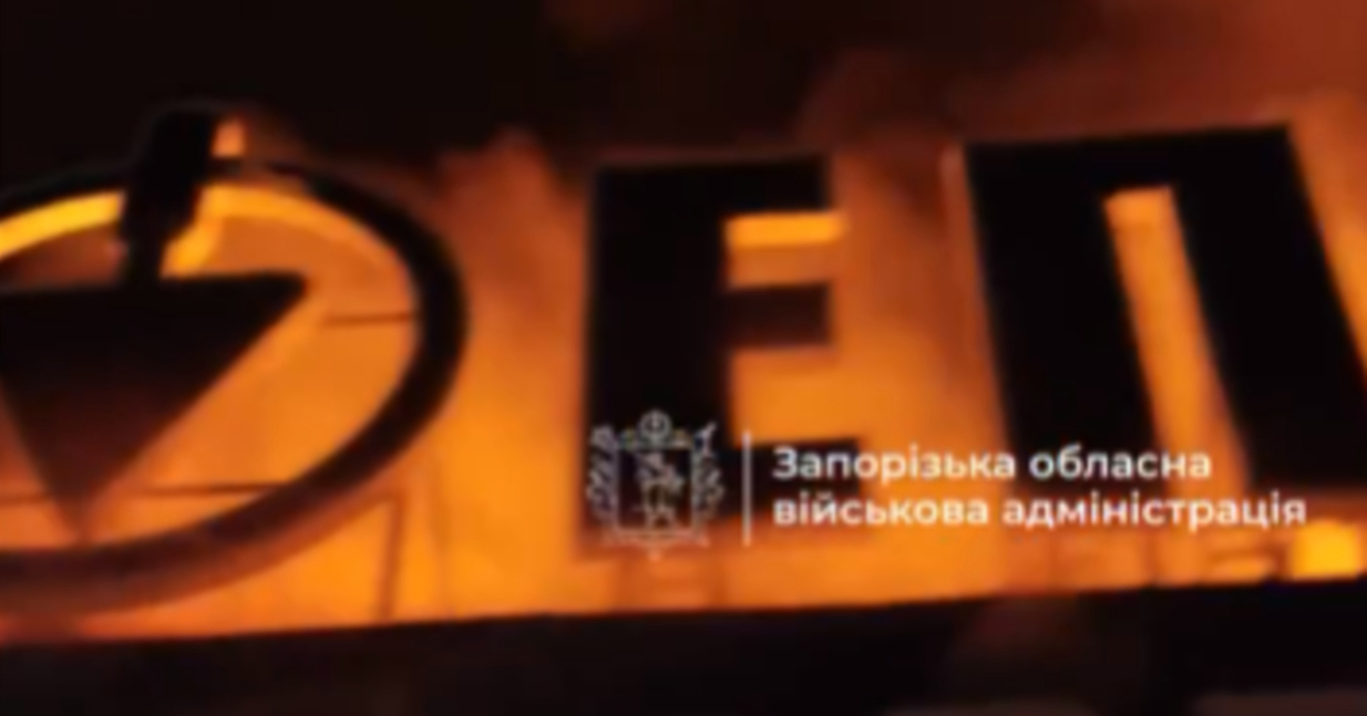 VIDEO U ruskom napadu na Zaporižje pogođen trgovački centar, izbio požar