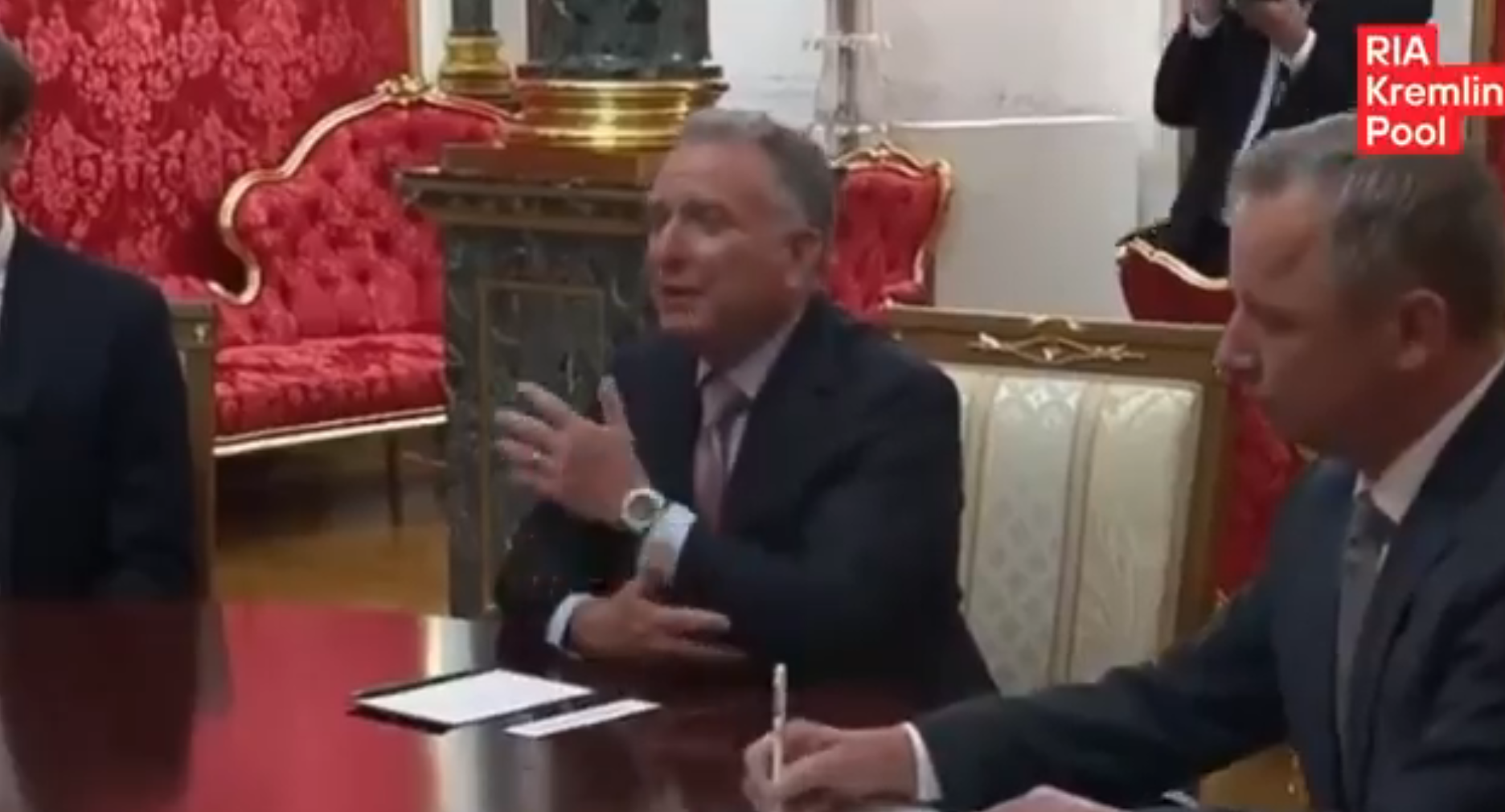 VIDEO Pogledajte kako se Trumpov čovjek ulizuje Putinu