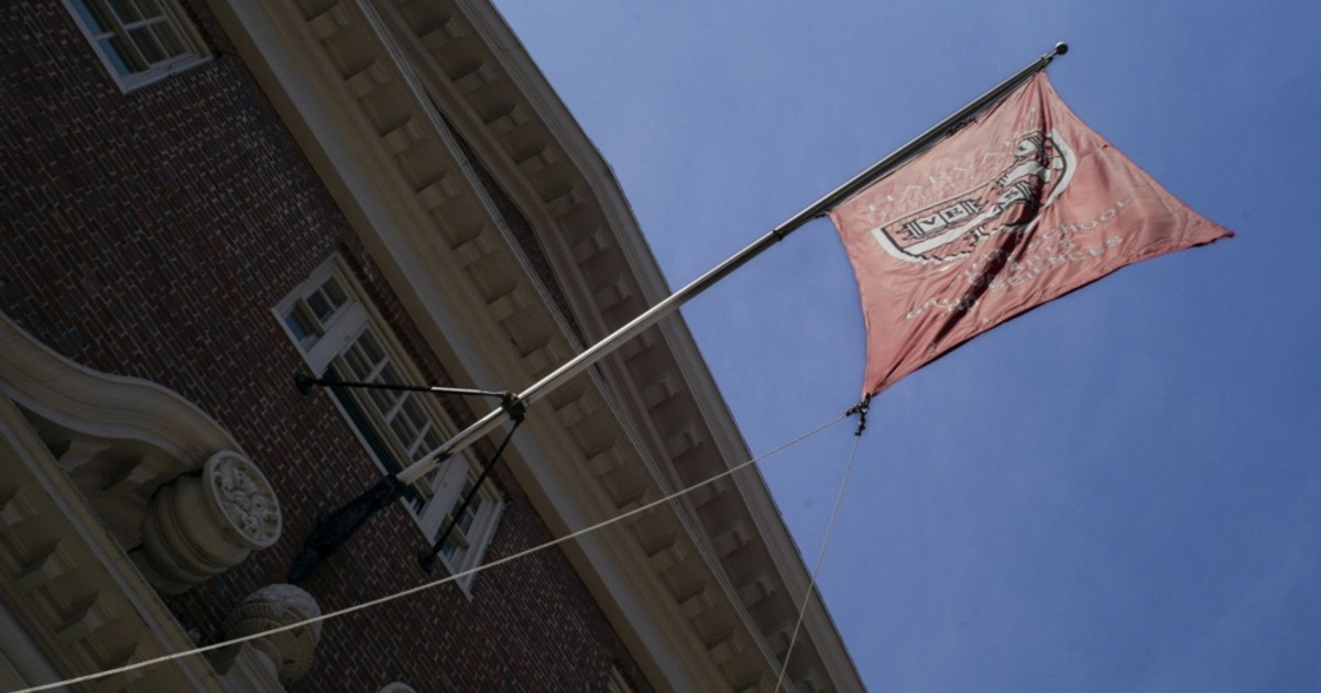 Bivši voditelj mrtvačnice prodavao dijelove tijela. Harvard će platiti 53 mil. dolara