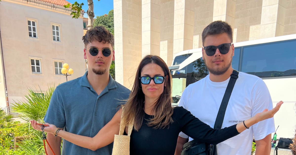 Viktorija Rađa objavila rijetku fotku sa sinovima, jedan detalj mnogima upao u oči