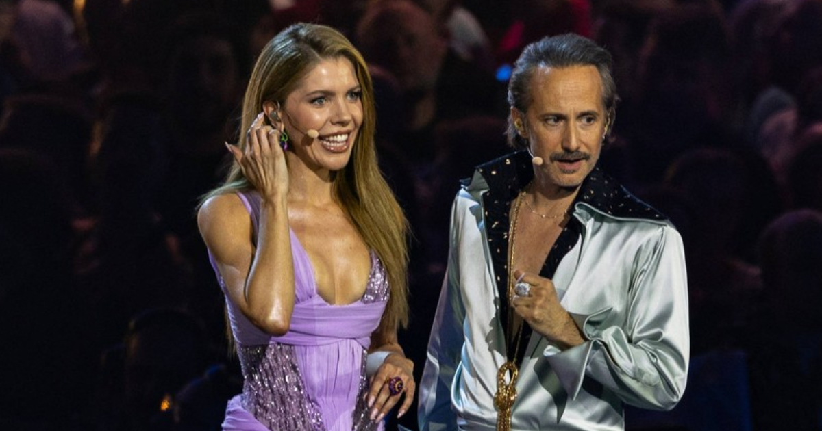 Zelena haljina bila je wow, ali lila look Victorije Swarovski pravi je spektakl