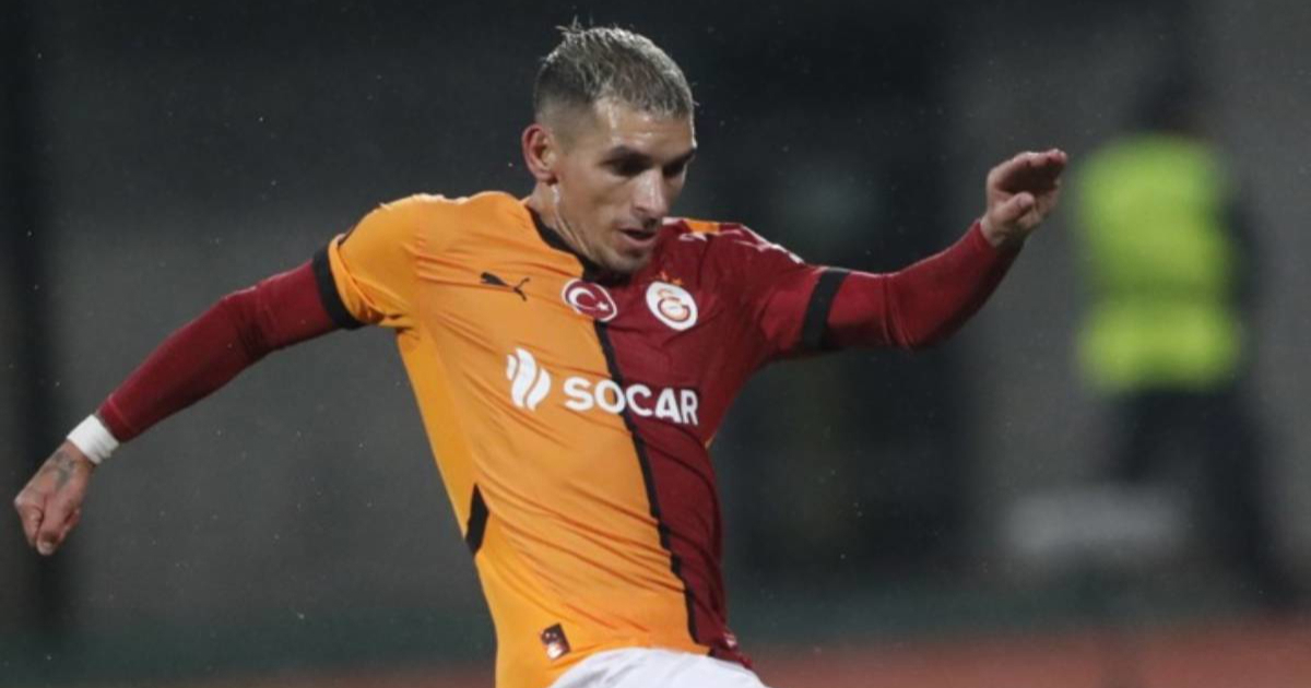 VIDEO Zvijezda Galatasaraya bježi iz Turske zbog manijaka koji mu proganja suprugu