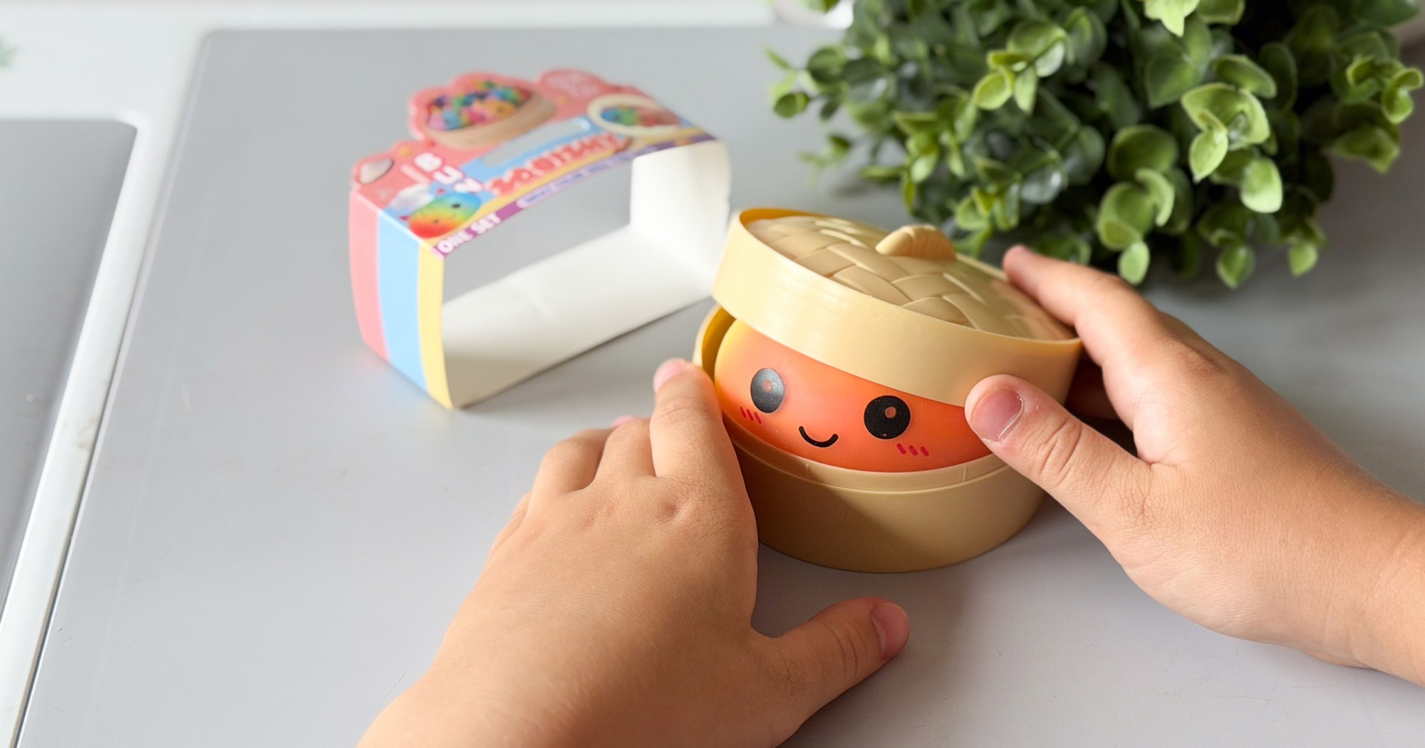 Viralne "squishy" igračke mogu biti fejk. Kako ih prepoznati i zašto mogu biti opasne