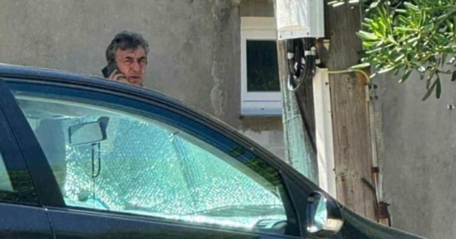 Čekao je birače pred biralištem, Uskok mu istražuje kćer. Tko je Ante Fabijanić?
