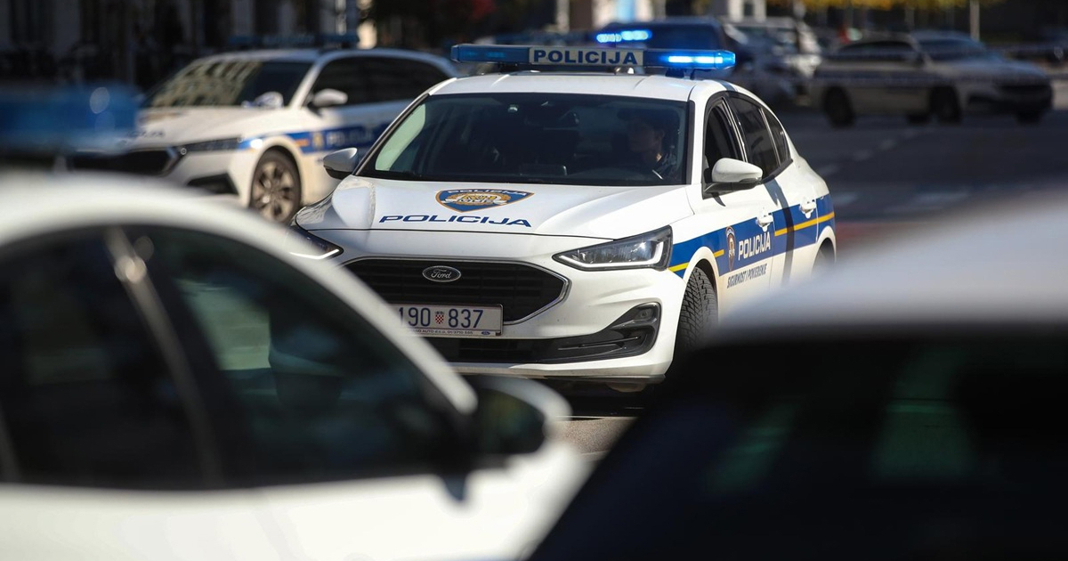 Muškarac (60) opljačkao banku u Istri. Prijetio pištoljem, novac odnio u jastučnici