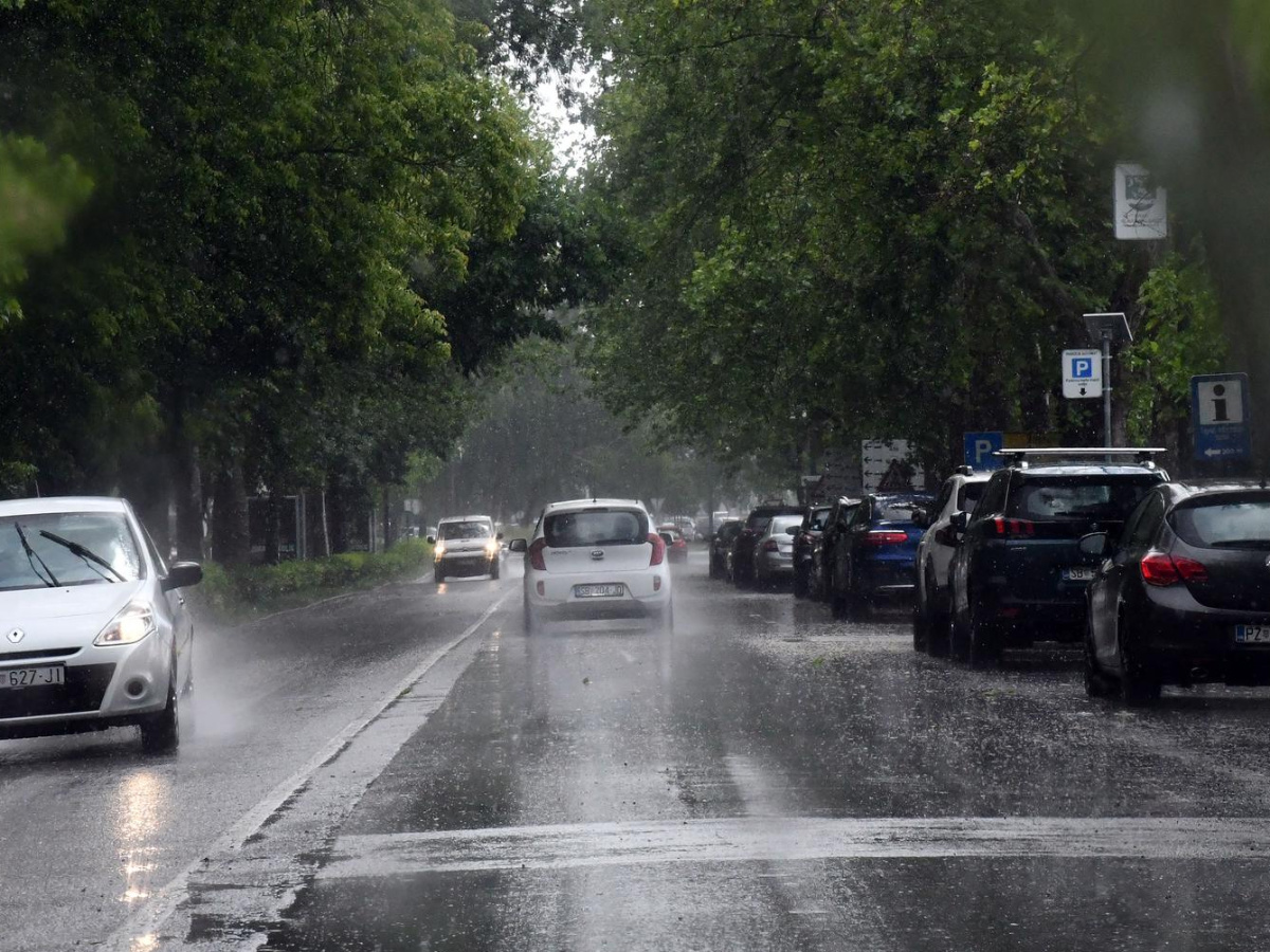Promjenjivo i svježije vrijeme. Krajem dana moguće grmljavin