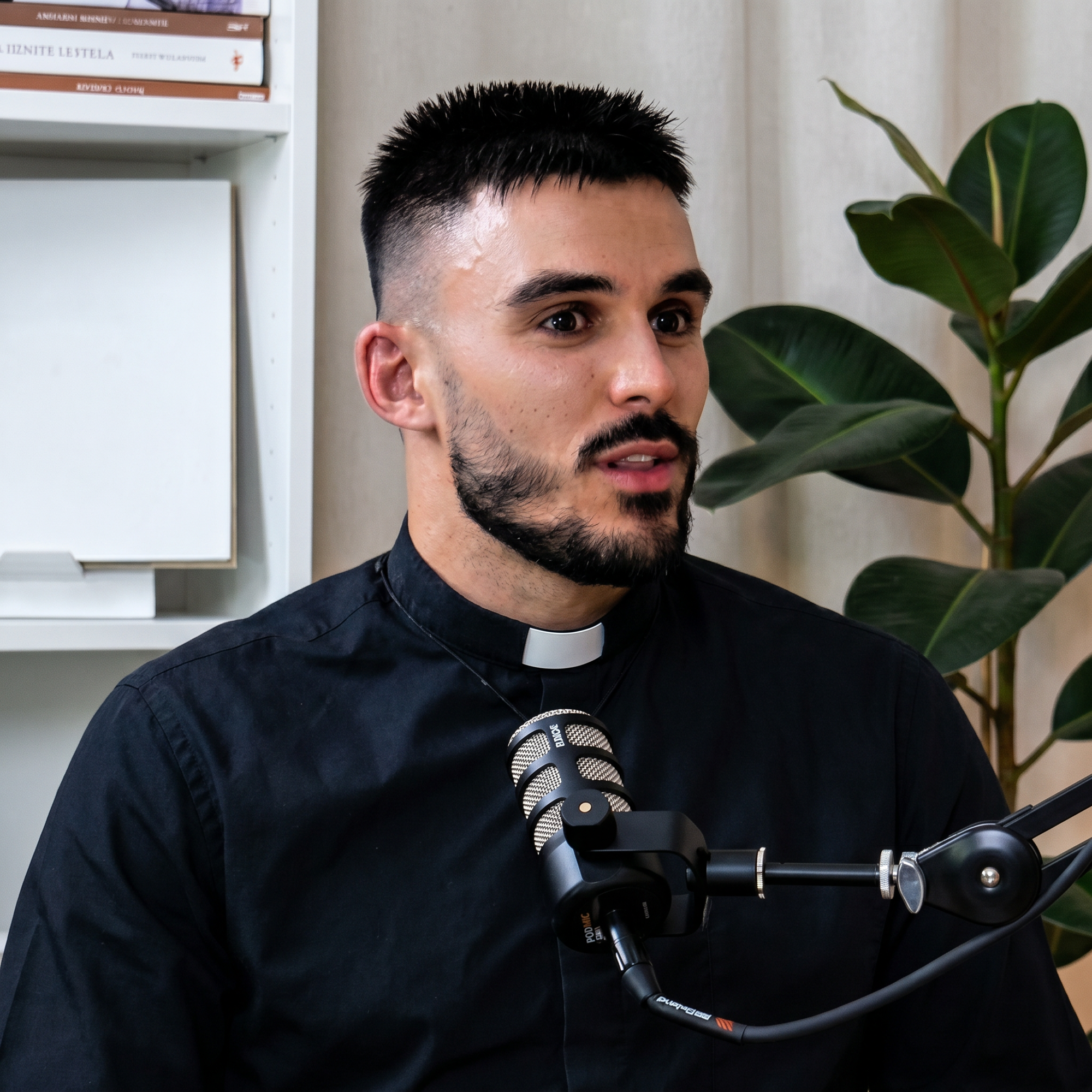 Hrvatski pop pričao o homoseksualnosti, ljudi: "Crkva promov