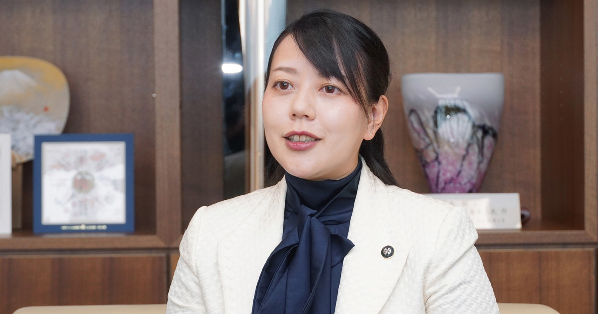 Najmlađa gradonačelnica u Japana uzet će porodiljni i tako i