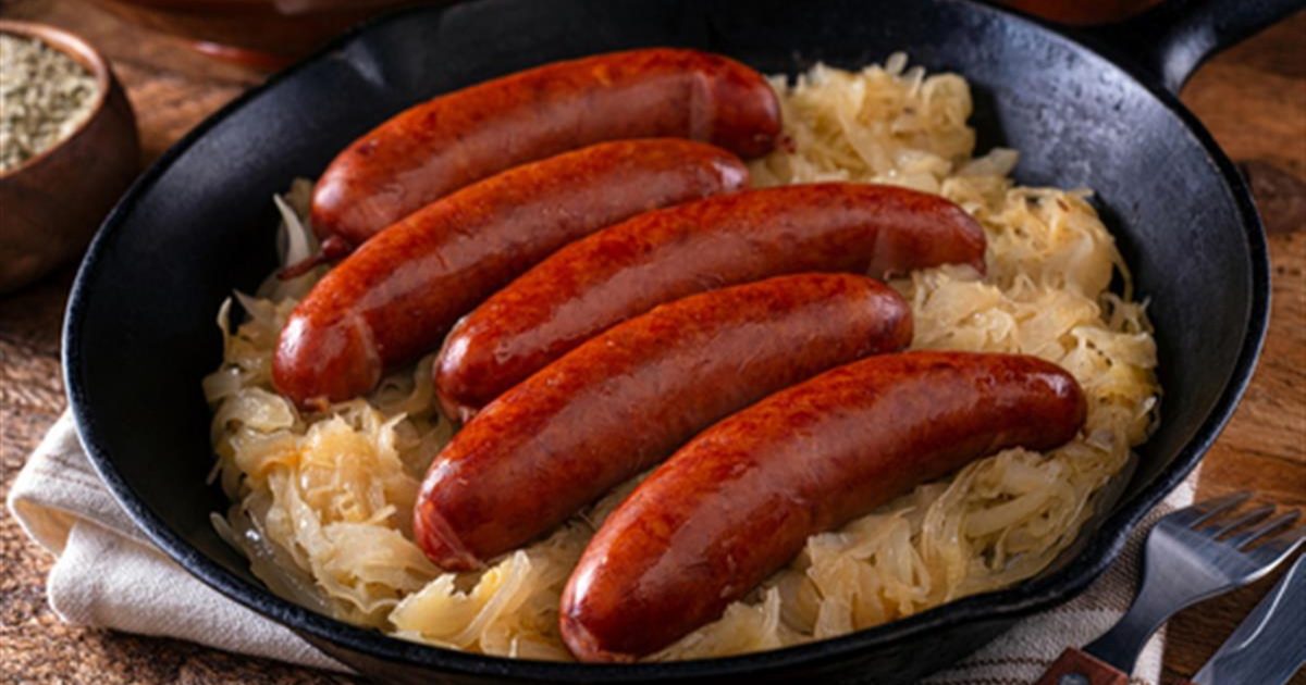 Kiseli kupus, kobasice i krumpir. Recept za ručak kojemu je teško odoljeti