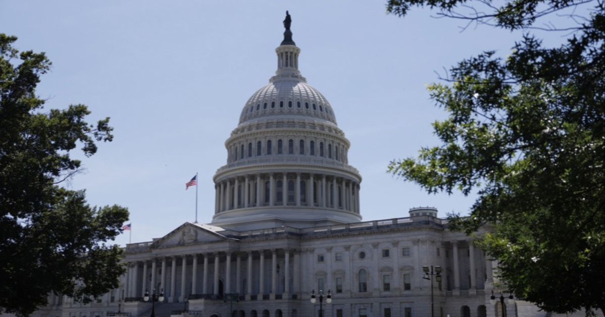 Američki zastupnici tijesno izglasali velik novac za provedb