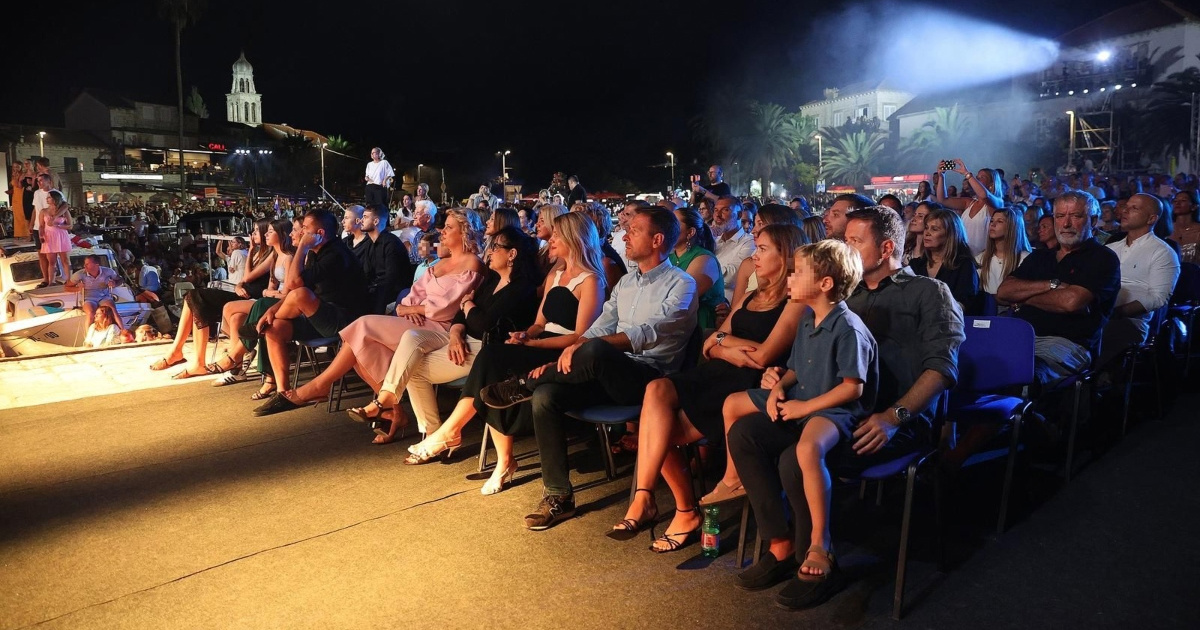 FOTO Na koncertu u čast Oliveru u prvim redovima bila je cijela njegova obitelj