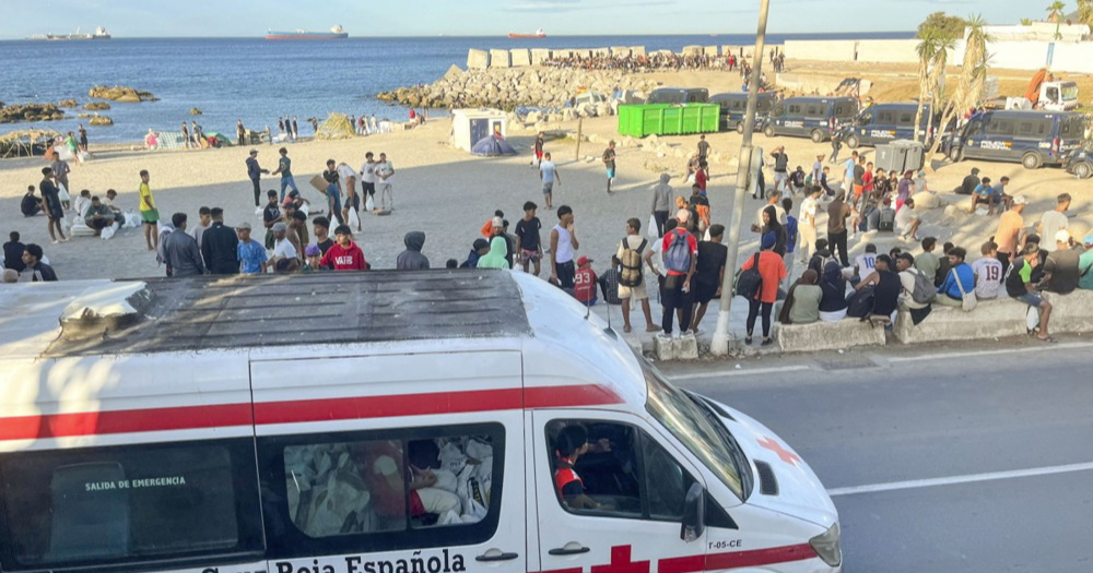 Španjolska traži pomoć EU-a u obradi migranata u Ceuti