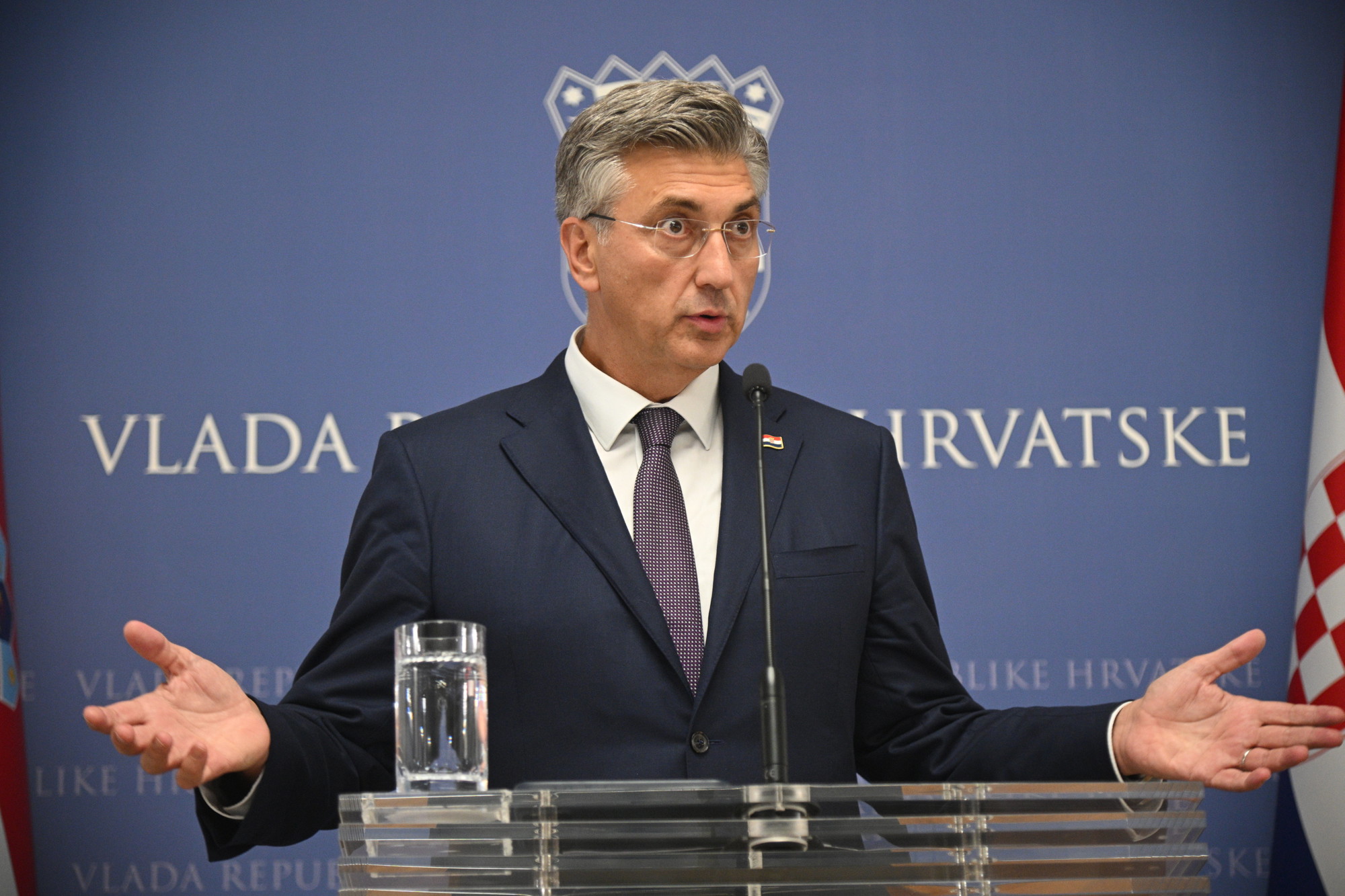 Plenković: Ako se ne riješi odvoz otpada, naći ćemo drugo rješenje. I to brzo