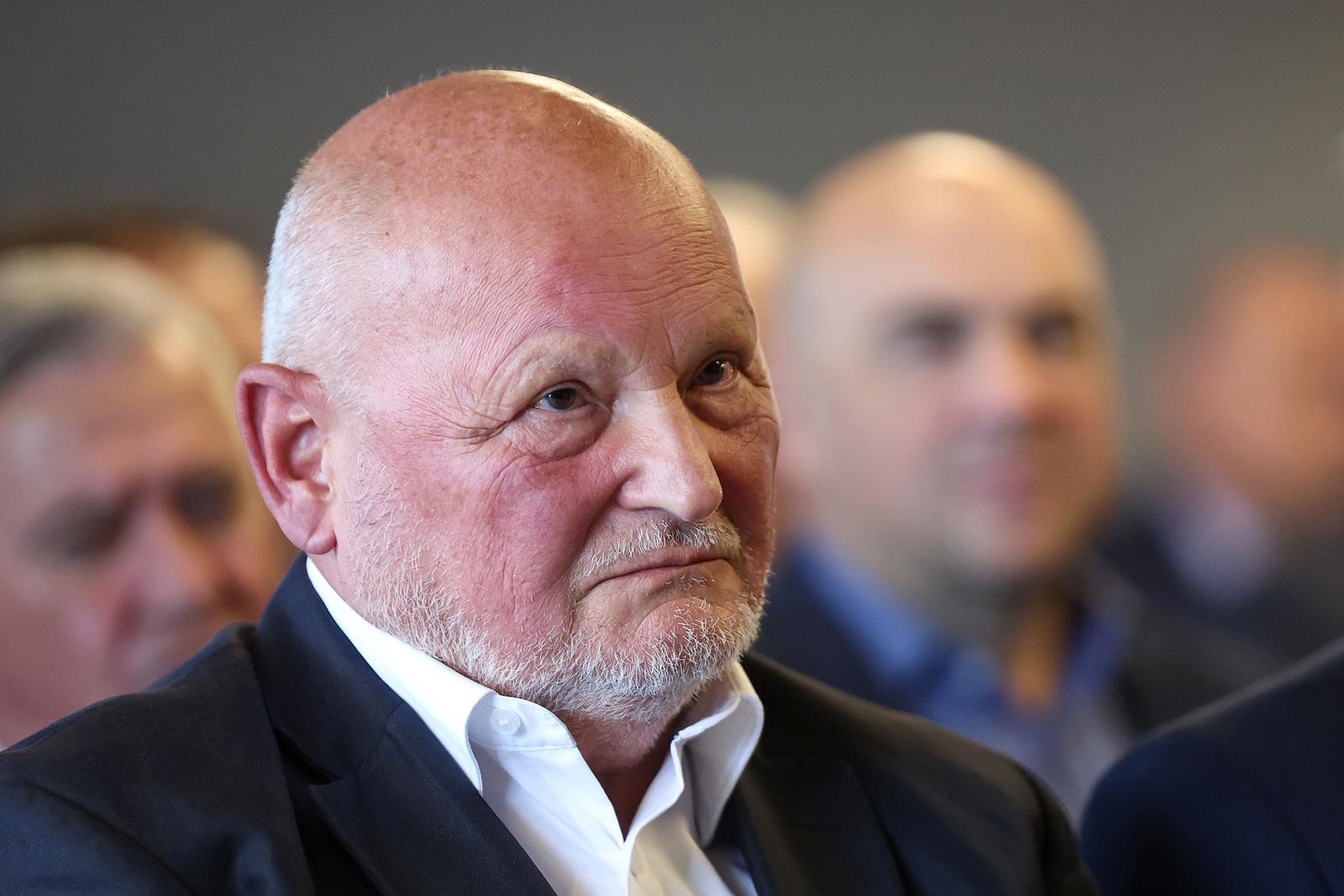 Mateša dao ostavku, otkriven povod. Održana izvanredna presica u HOO-u
