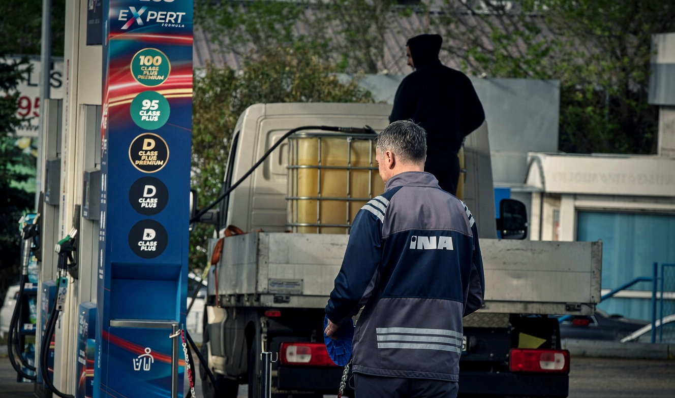 Ina i Petrol ograničili točenje goriva