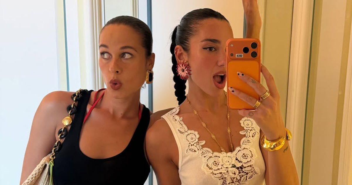 Dua Lipa pokazala kako nositi hlače koje su nekad bile dio donjeg rublja