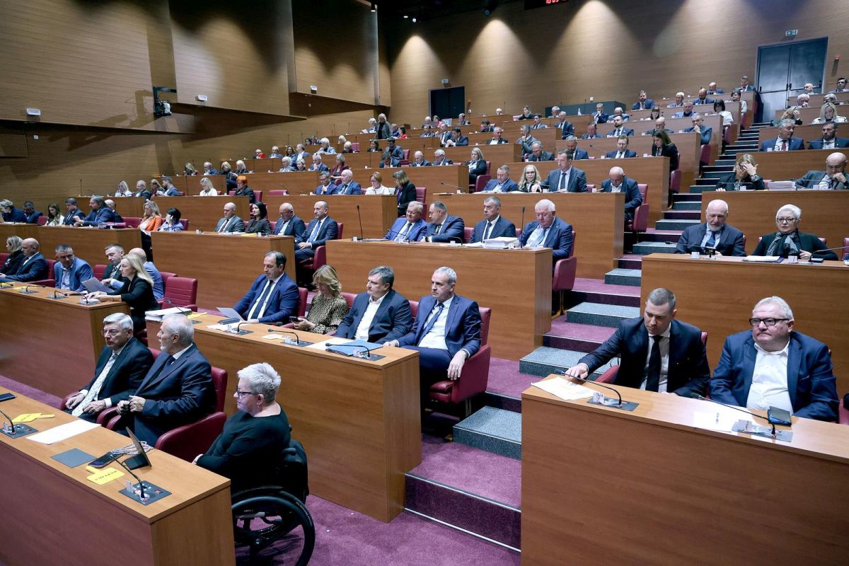 U Saboru rasprava o proračunu. Oporba: Puni ga inflacija