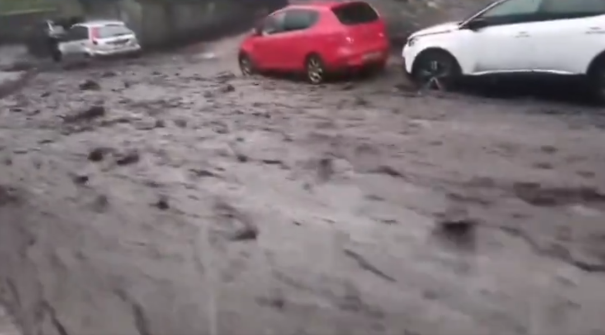 Dvije žene poginule u poplavama u Španjolskoj, ozlijeđeno dvoje dojenčadi
