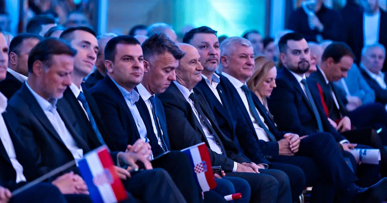 Ovo su ljudi koji Plenkoviću drže vlast. Afera s otpadom im nije razlog za odlazak
