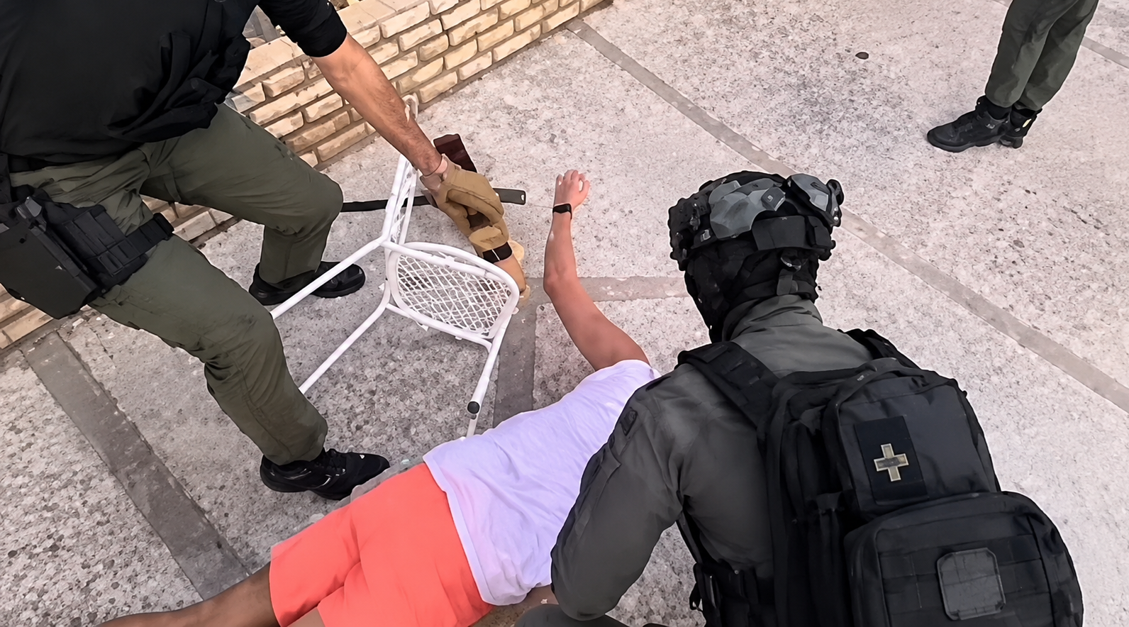 VIDEO Interventna u Šibeniku uhitila Poljaka za kojim je izdan europski uhidbeni nalog
