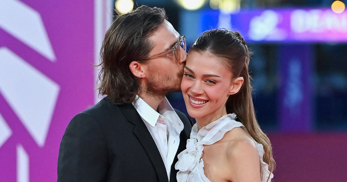 Nicola Peltz zablistala u bijelom, Brooklyn je grlio i ljubio pred kamerama