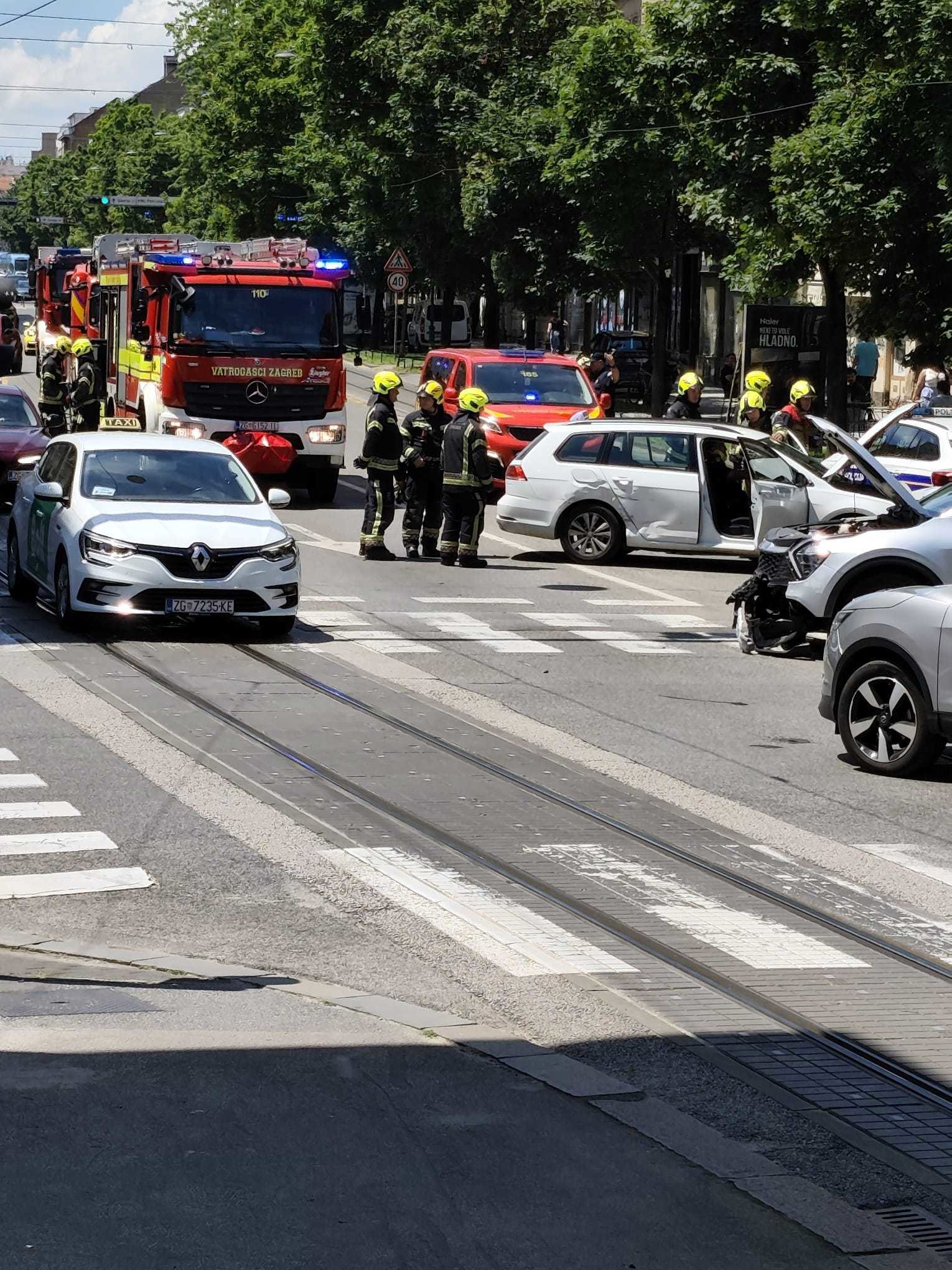 FOTO Prometna u Zagrebu, stvara se gužva u Vlaškoj