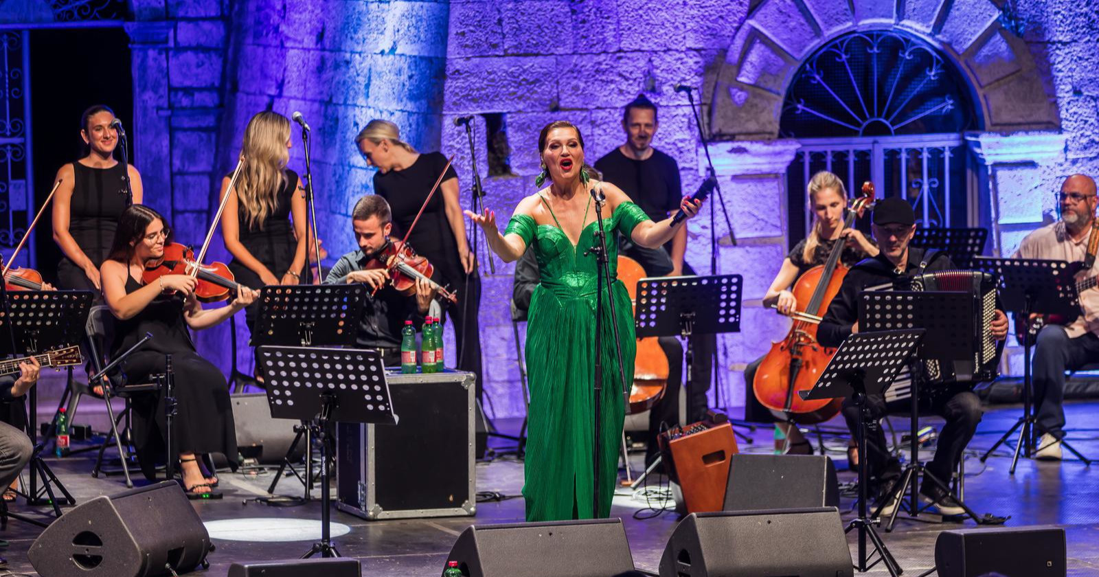 Oliverova obitelj u prvom redu na zadnjem koncertu Traga u beskraju, Perčin zaplesala