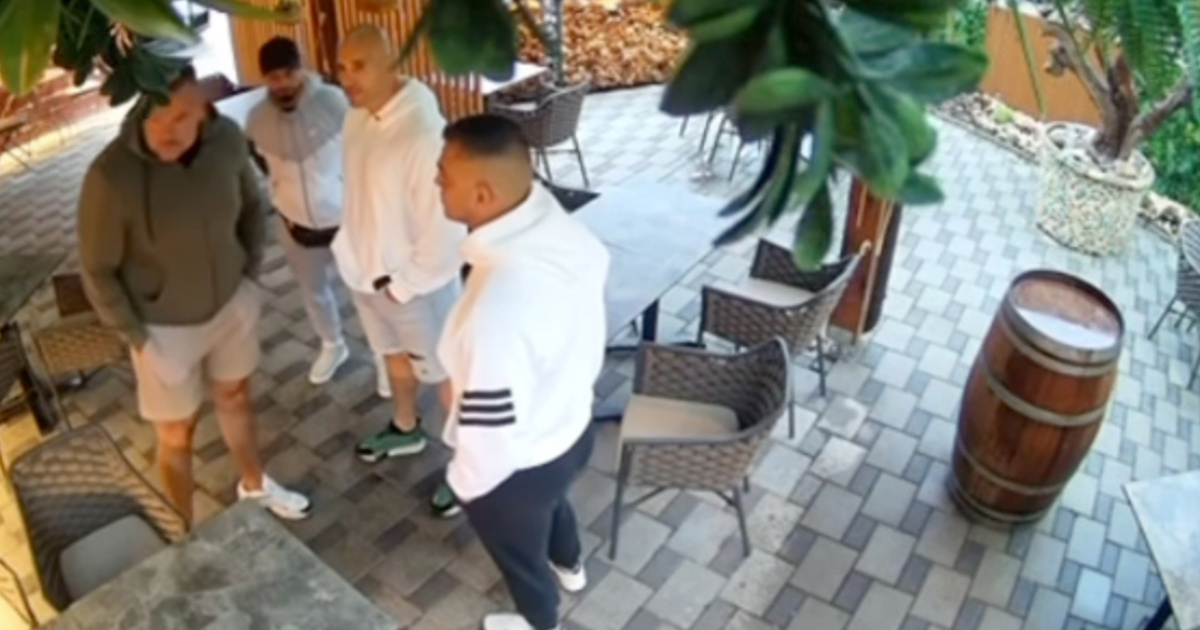 VIDEO Slovenskog borca u kafiću napala četvorica. Propucan j