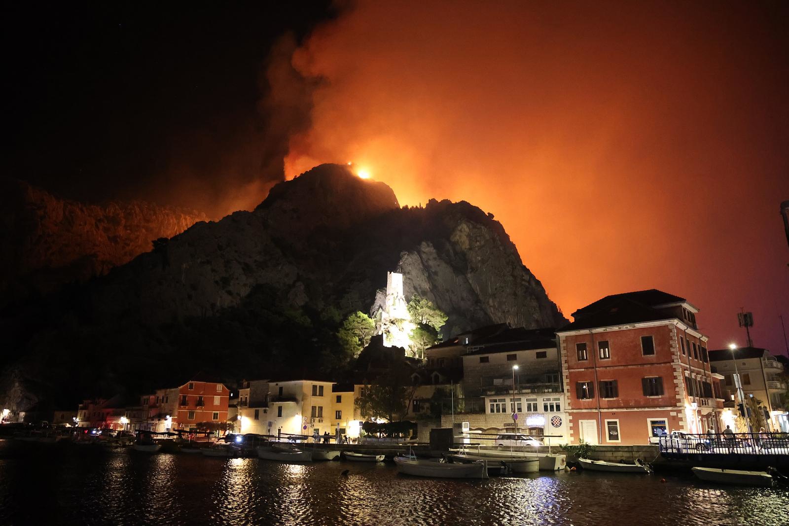 Deset ljudi na intenzivnoj, među njima i 17-godišnjakinja. Sedam se bori za život