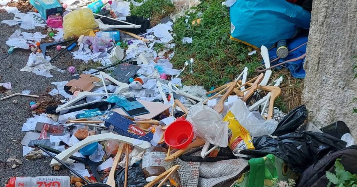 FOTO Netko je iskrcao hrpu smeća u Zagrebu. "Sama sam sve to satima skupljala"