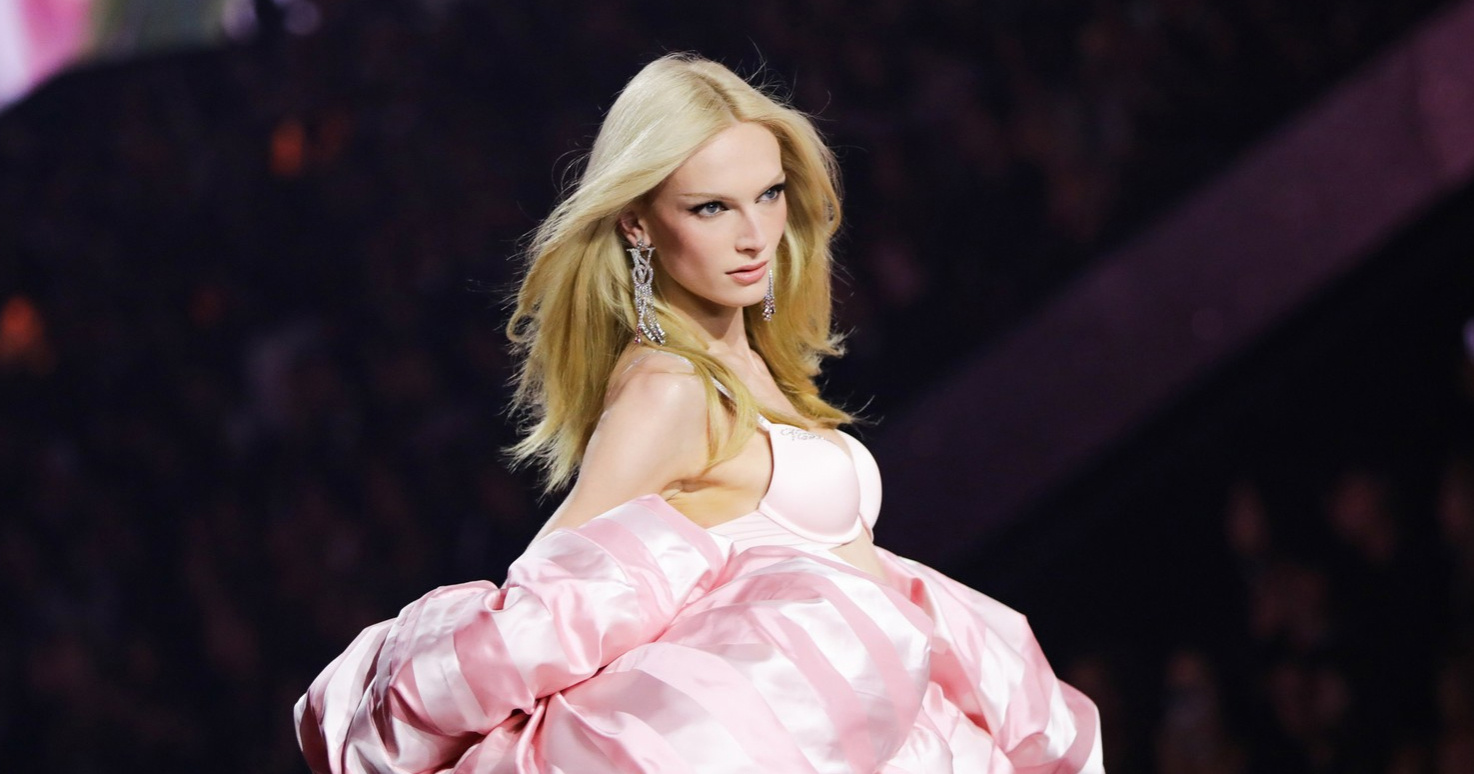 Transrodna manekenka Alex Consani treći put nosila reviju Victoria's Secreta