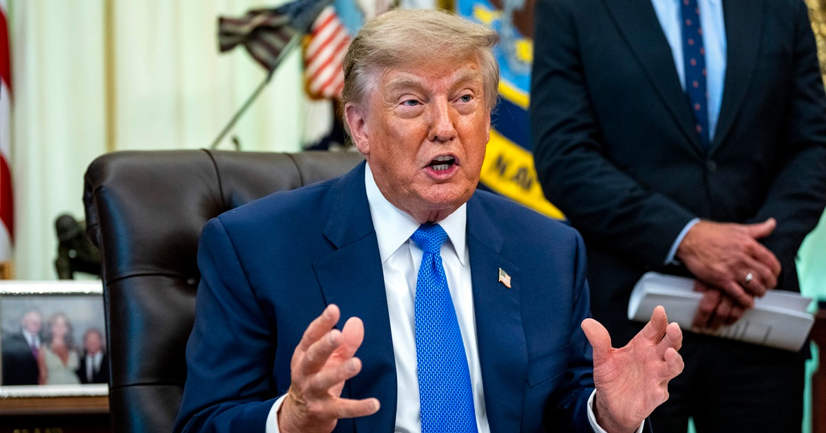 Trump: Nema pregovora s Iranom. Hormuški tjesnac je otvoren