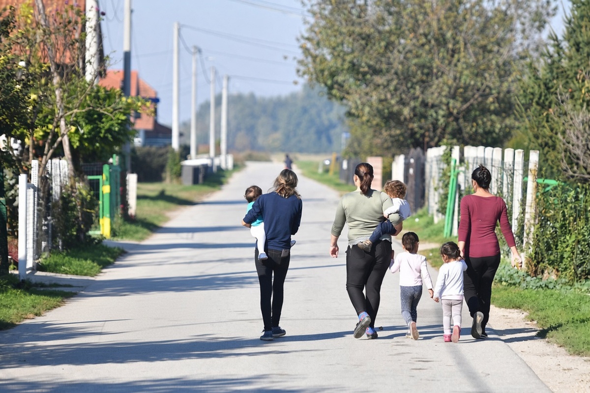 Slovenska vlada želi popisivati Rome i zlorabitelje socijalne pomoći