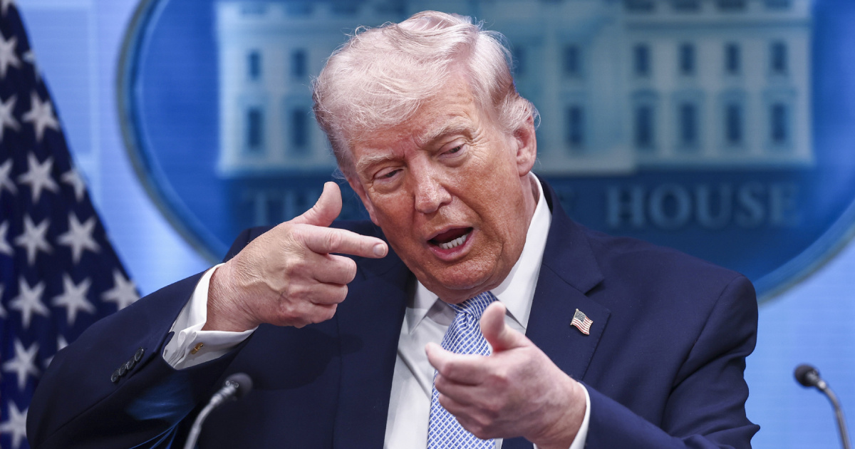 Trump stopirao termine za američke vize u cijelom svijetu