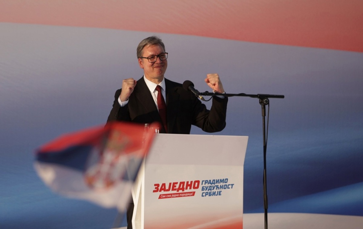 Vučić sprema političke rošade. Cilja povratak na mjesto premijera