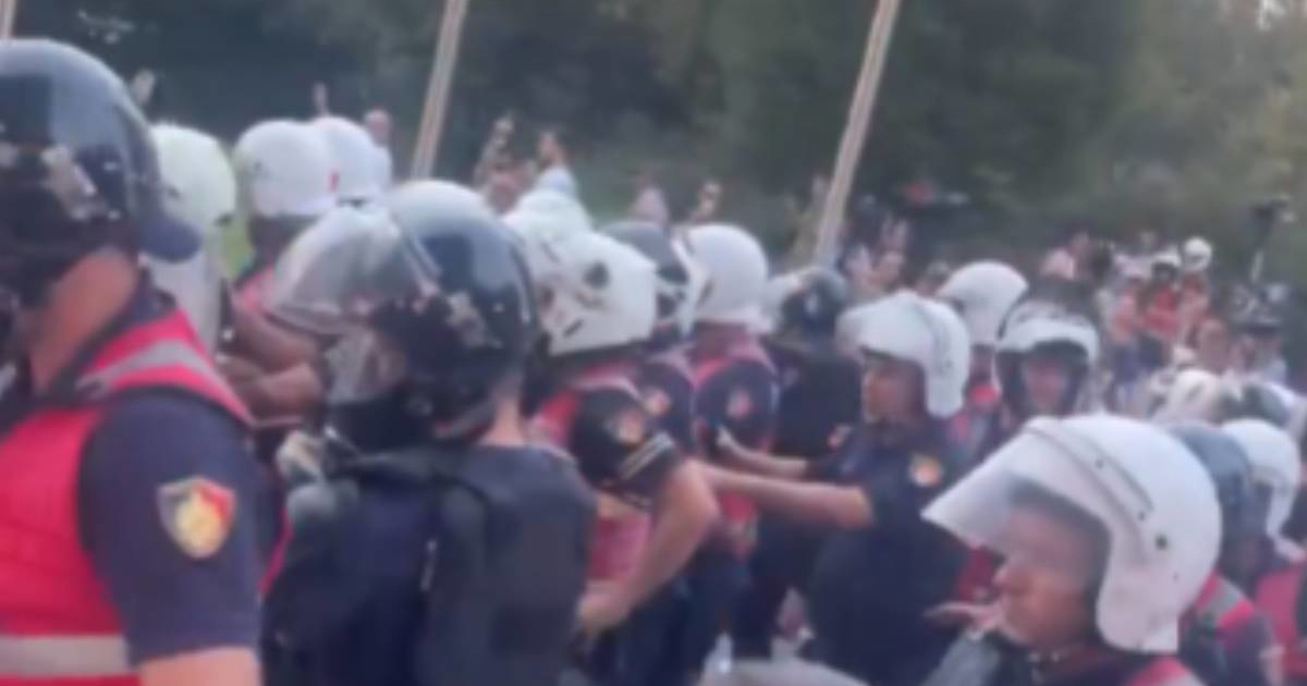 VIDEO Novi sukobi zbog projekta Trumpova zeta u Albaniji, policija privodila ljude