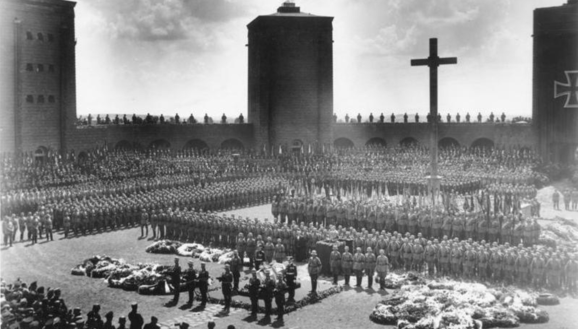 Pogreb koji je Hitler pretvorio u predstavu novog njemačkog režima