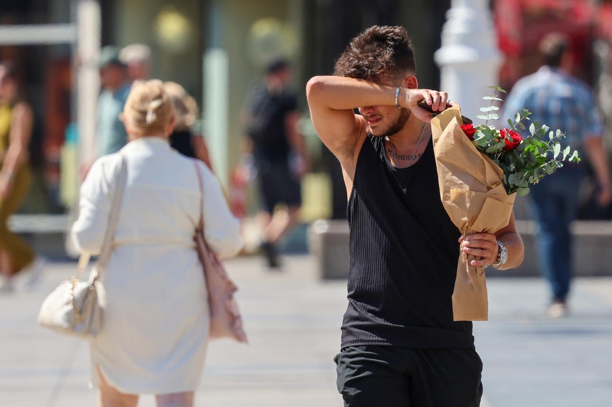 Kad temperature prijeđu 35 stupnjeva, mnogi muškarci rade istu pogrešku
