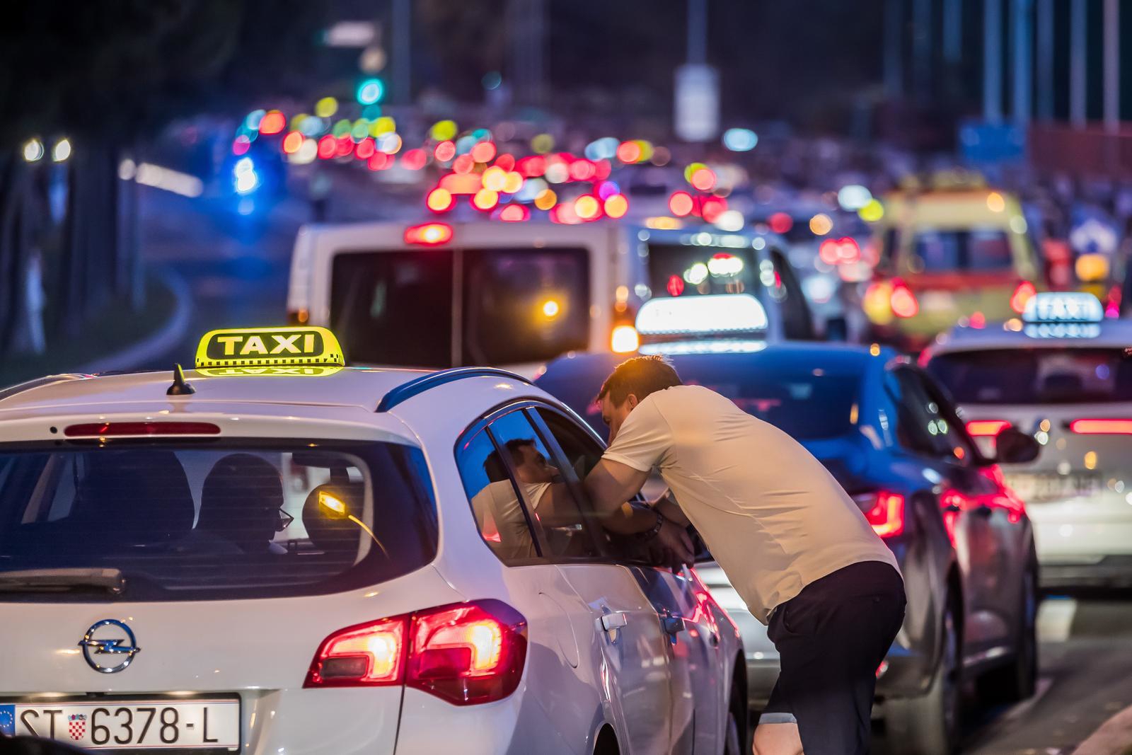 Vlada uvodi maksimalne cijene taksi vožnje, objavljeno koliko će iznosti