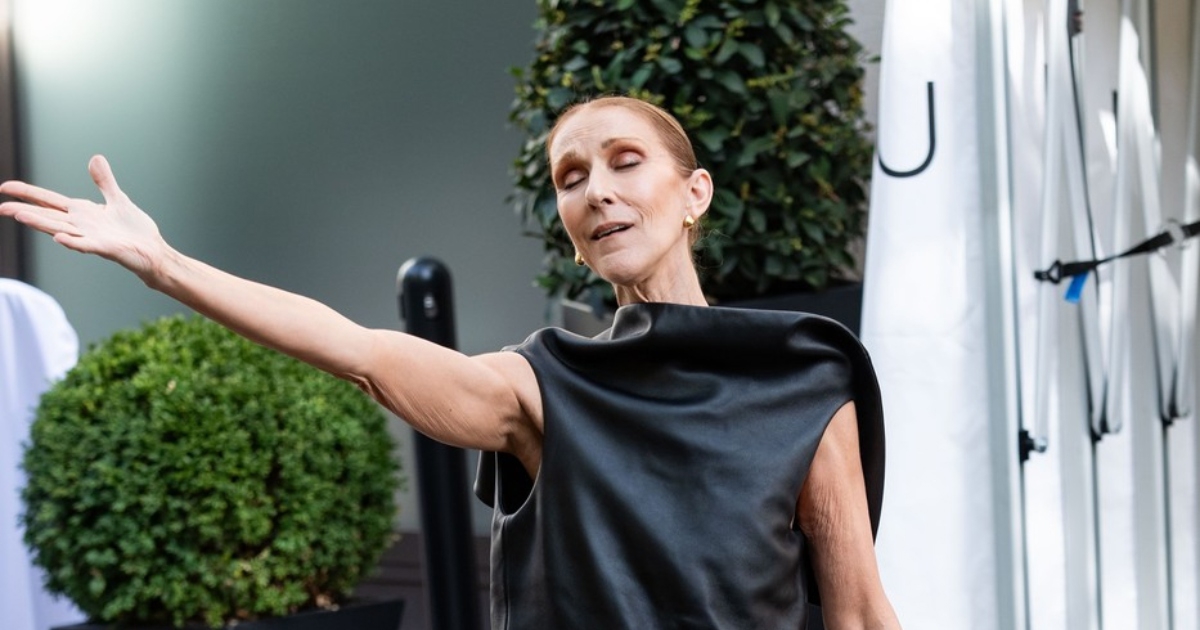 VIDEO Celine Dion zapjevala s obožavateljima na ulicama Pariza