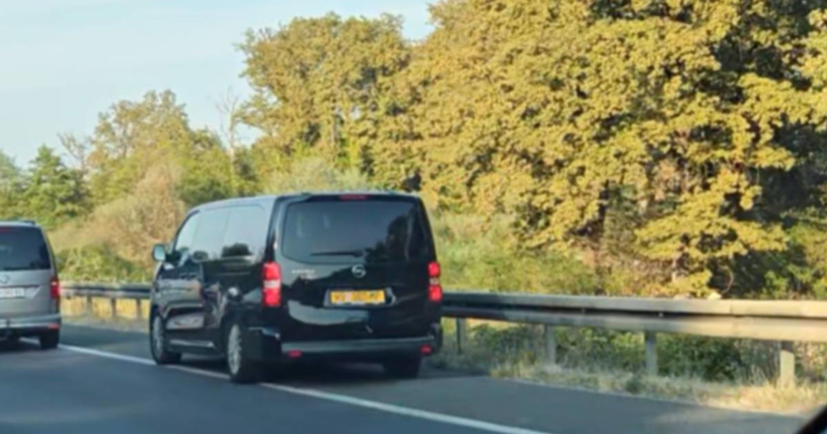 VIDEO Kombi Hrvatske vojske vozio zaustavnom trakom na A1. MORH: Nije smio