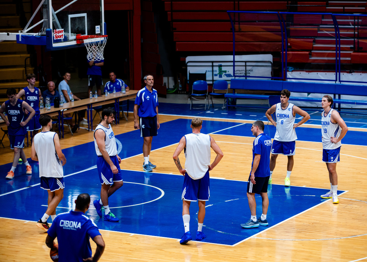 Cibona započela pripreme za sezonu u kojoj će igrati na tri fronta. Pogledajte roster