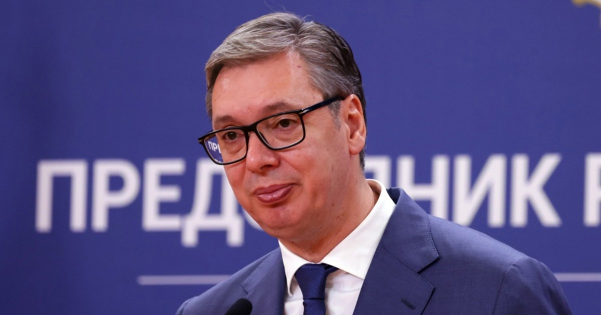 Vučić najavio da će uskoro dati ostavku