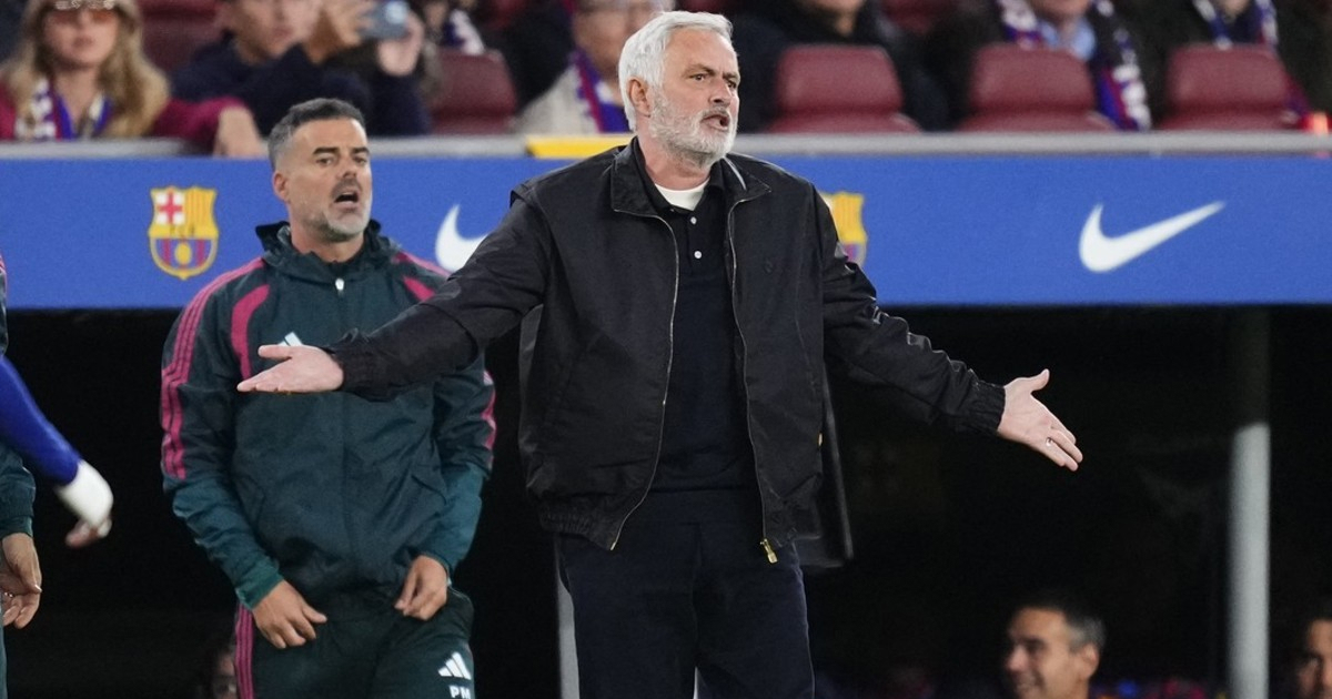 Mourinho smatra da je Real oštećen u El Clasicu: VAR je spavao