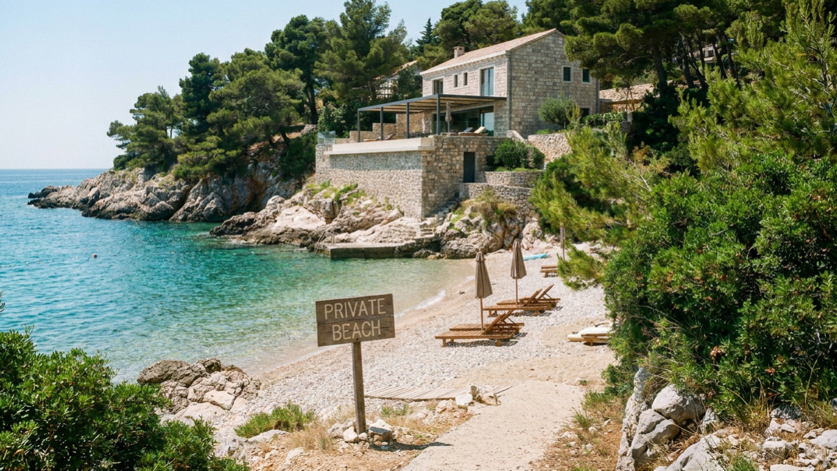 Možete li na plažu ispred tuđe vile? Evo što kaže zakon
