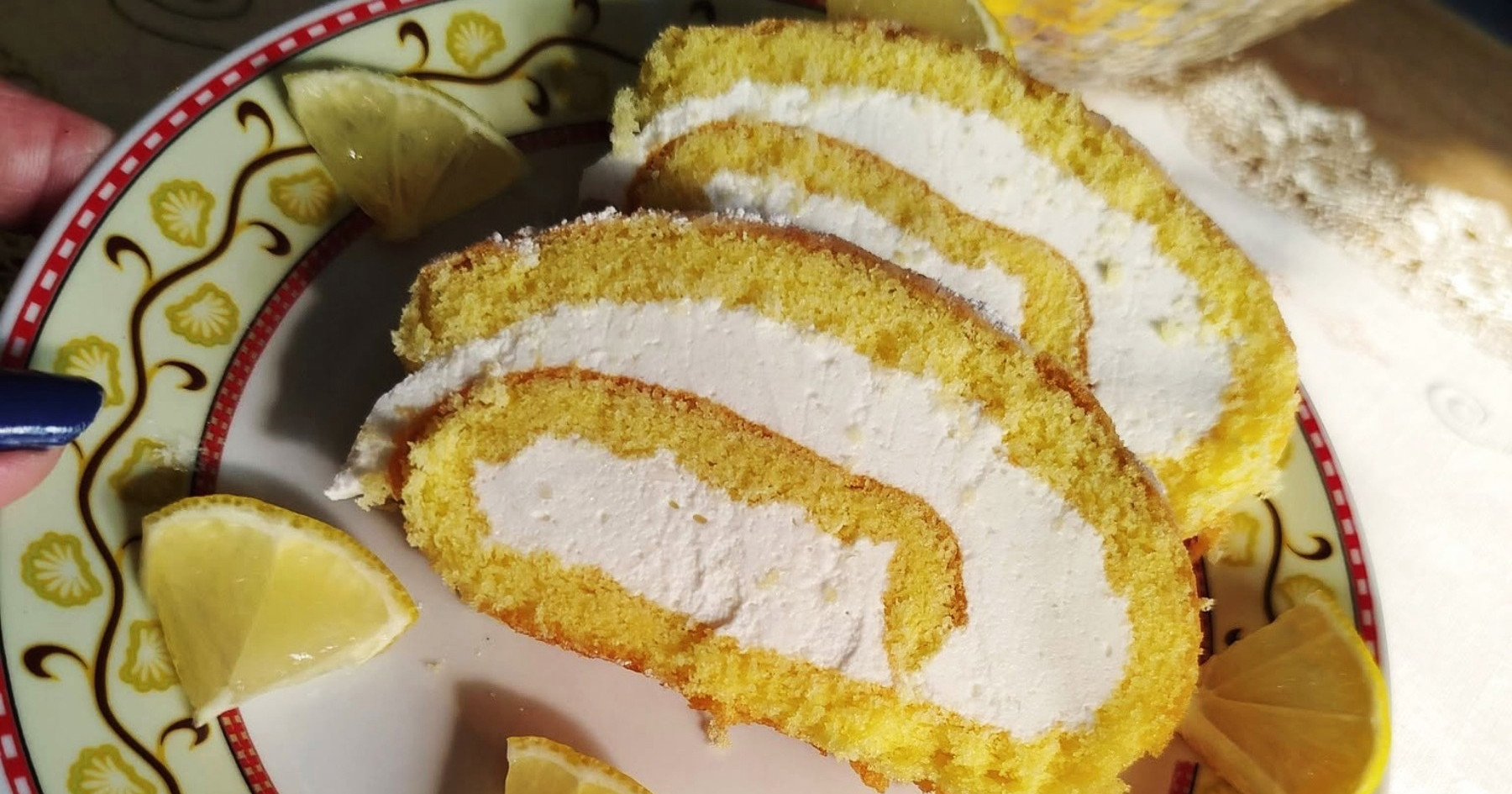 Tražite osvježavajući kolač? Imamo recept za roladu od limuna bez puno kompliciranja