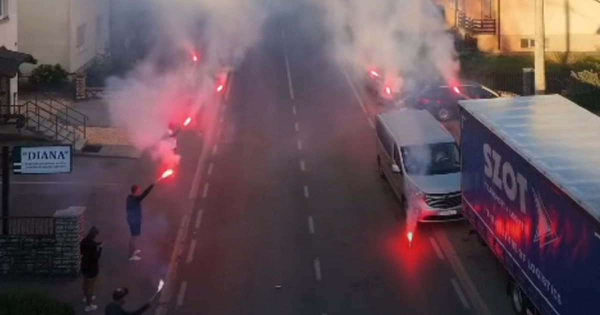 VIDEO Ličani uz baklje krenuli na prosvjed. "Ponos grada mog! GOSPIĆ dolazi!!!!!"
